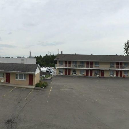 Hotel Motel Hospitalité Lévis Exterior foto